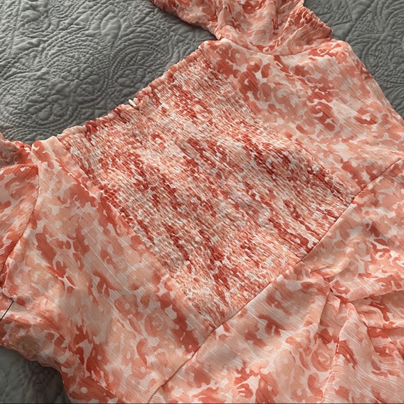 Printed Ruched Dress - Picture 4 of 8